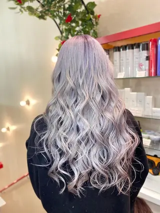 ロング ゆぴ☾‪/推しカラー /ハイトーンのヘアスタイル