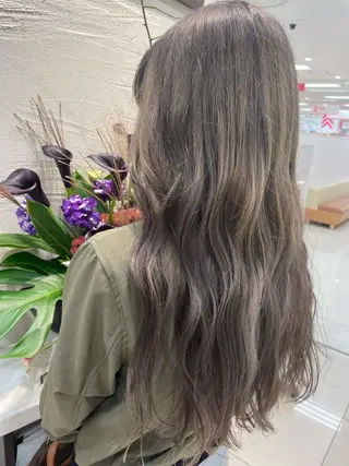 ロング カラー ✨髪質改善矯正× ブリーチ✨YU-KIのヘアスタイル