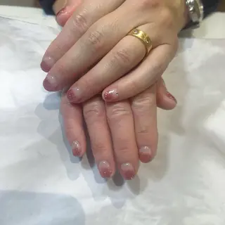 ネイル hair&make EARTH coiffure beaute 龍ケ崎店所属・神嵜 明日香のネイルデザイン