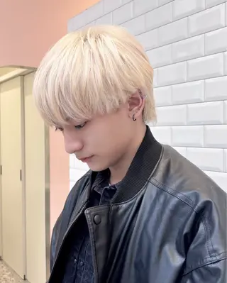 ショート カラー メンズ ブリーチ特化 ハイトーンRYOYAのヘアスタイル