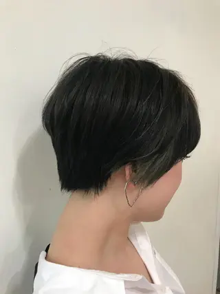 ショート カラー レイヤー/顔周り /AKARIのヘアスタイル