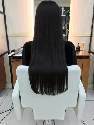 ロング N° jillva ♦️川端裕司♦️のヘアスタイル