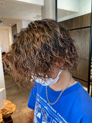 ショート パーマ メンズ fifth JINGUMAE所属・波巻きスパイラルパー マ/シャドウパーマ駿のヘアスタイル