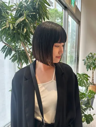 ミディアム 暗髪🐈‍⬛艶髪☔︎ 愛弥のヘアスタイル