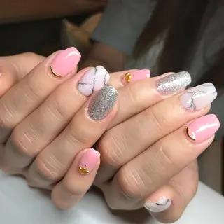 ネイル maggienail所属・Maggie Nagisaのネイルデザイン