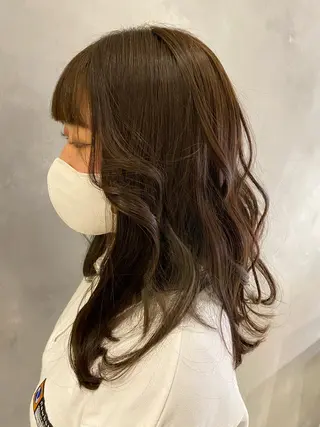 ロング 内田 遥香のヘアスタイル