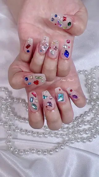 ネイル She   Nail所属・ISA_ BELLAのネイルデザイン