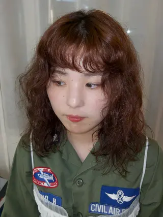 カラー Yaya ヤヤ / HACO+のヘアスタイル