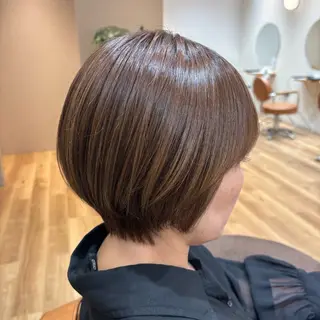 ショート カラー 小西 七菜子のヘアスタイル