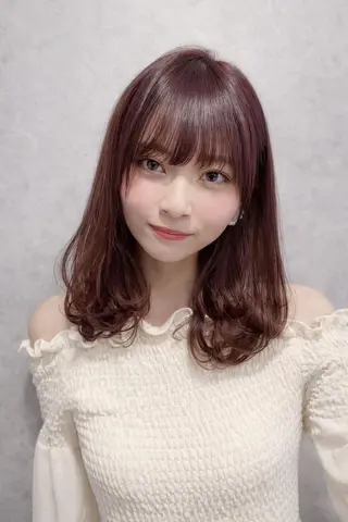 セミロング _WHITE＋ 南海難波店のヘアスタイル