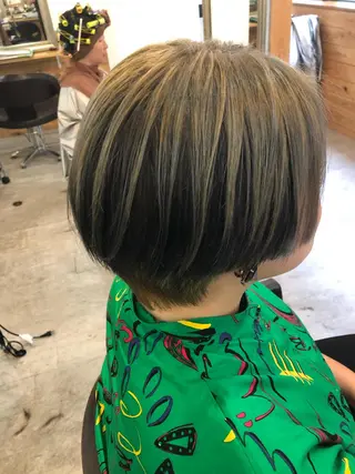 ショート ✨艶感/透け感✨Sherry所属・艶髪/ハイトーン Sherryのヘアスタイル