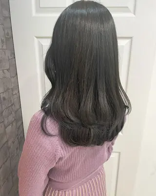 セミロング rina／ベージュ ワンホン/韓国ヘアのヘアスタイル