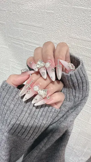 ネイル D-BEAUTY Nailsalonのネイルデザイン