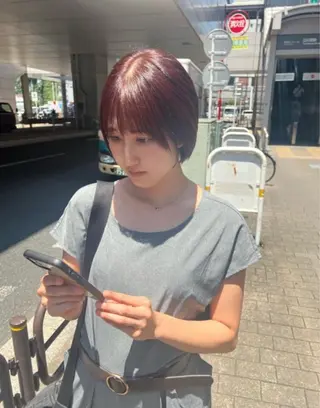 ショート カラー 駒形 七海のヘアスタイル