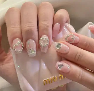 ミディアム nina beautyのネイルデザイン