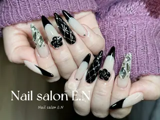 ネイル E.N🦋 長さ出し/持ち込みのネイルデザイン