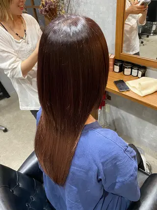 CAFE  and  HAIR  SALON  re:verb所属・今枝莉菜 上品なツヤカラーのヘアスタイル