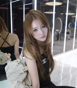 ロング カラー ヘアアレンジ RioN/網紅ヘア 🩶透明感艶カラーのヘアスタイル