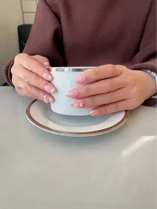 ネイル ネイルサロンCARNET（カルネ）所属・江﨑 智美のネイルデザイン