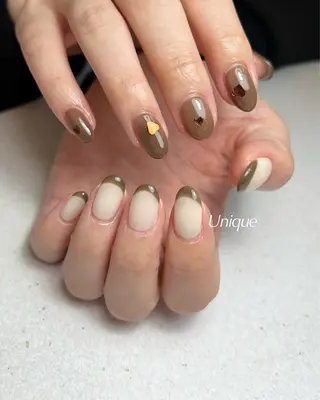 ネイル Unique 【ユニーク】のネイルデザイン
