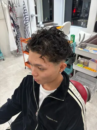 ショート パーマ メンズ CUCUMBER所属・本間 颯太のヘアスタイル