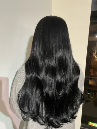 ロング 🌐NATSUMI 🌐【寒色カラー】のヘアスタイル