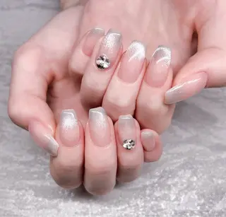 ネイル R inのネイルデザイン