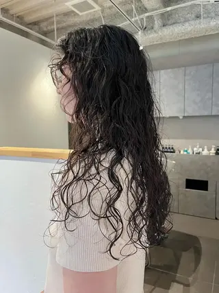 ロング パーマ 桃果 momokaのヘアスタイル