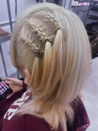 ミディアム 畠山 真由佳のヘアスタイル