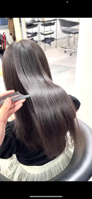 ロング 莉乃/縮毛矯正/髪質 改善/艶カラーのヘアスタイル