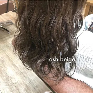 ミディアム カラー N°+aero 🦔近藤　のぞみ🦔のヘアスタイル