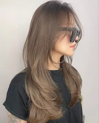 セミロング 韓国/レイヤーカット 髪質改善特化のヘアスタイル