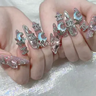 ネイル Queens ゲンのネイルデザイン