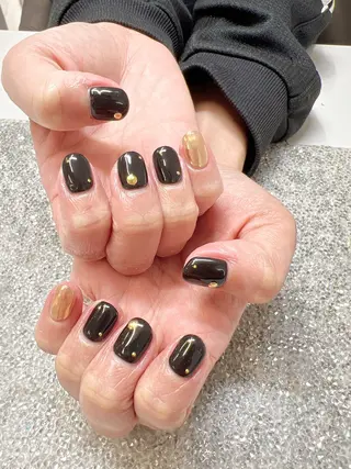 ネイル Guarendo錦糸町店所属・ガレンドウ 白澤 愛子のネイルデザイン