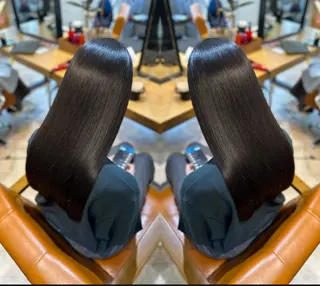 ロング she2　shinjuku所属・髪質改善/美髪矯正 和田響のヘアスタイル