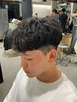 パーマ RETOUCH by fifth メンズサロン【レタッチ バイ フィフス】所属・fifth原宿 A:Ri🧸のヘアスタイル