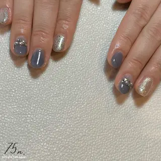 ネイル 75n. ナゴンのネイルデザイン