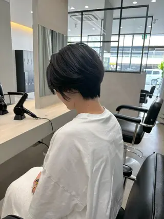 ショート カラー 長谷川 湧のヘアスタイル