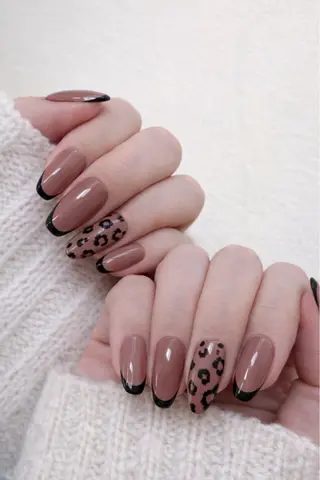 ネイル Roger 舞のネイルデザイン