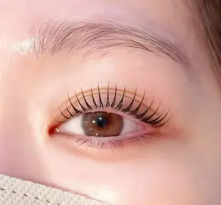 パーマ アデル エクステサロンのマツエク・マツパデザイン