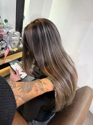 ロング 山影✨バレイヤージュ ハイライト✨メンズ◎のヘアスタイル