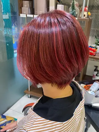 ショート カラー 古川 琴美のヘアスタイル