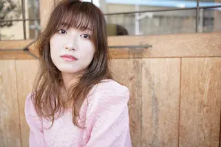 セミロング 加藤 梨夏のヘアスタイル