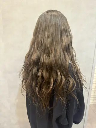 ロング カラー waku所属・juna🌺/海外 ヘア/ハイトーンのヘアスタイル