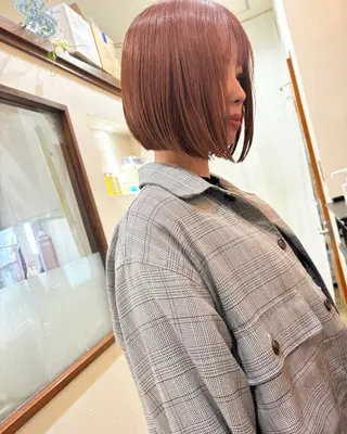 ショート カラー grand juteのヘアスタイル