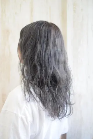 セミロング GATE.所属・GATE. staffのヘアスタイル