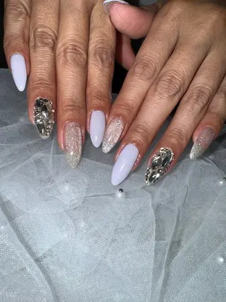 ネイル Raviliss ♡のネイルデザイン