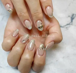 ネイル ネイルリボン 受付スタッフのネイルデザイン