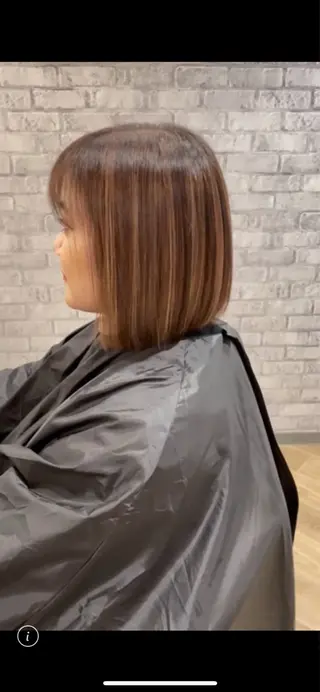 ミディアム Labimani所属・近藤 七海／箕面／艶カラーのヘアスタイル