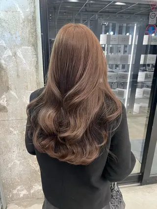 ロング カラー 髙木 由支奈のヘアスタイル